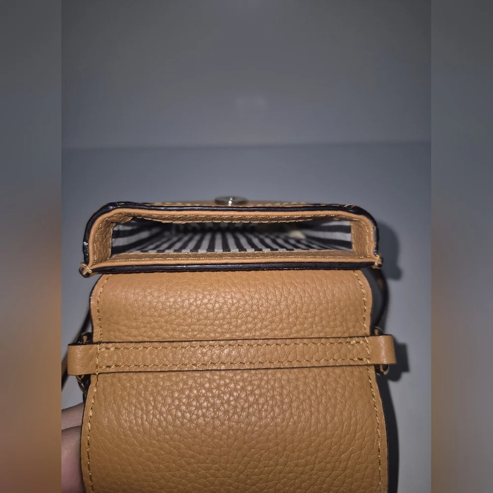 Kate Spade Tan Brown Leather North South Phone Crossbody Bag Purse